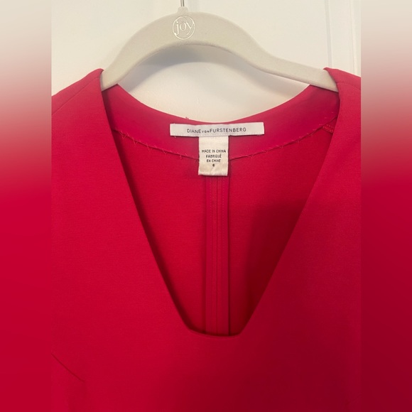Diane Von Furstenberg Classic Hot Pink/Fuschia DVF dress size 6. - Picture 3 of 6